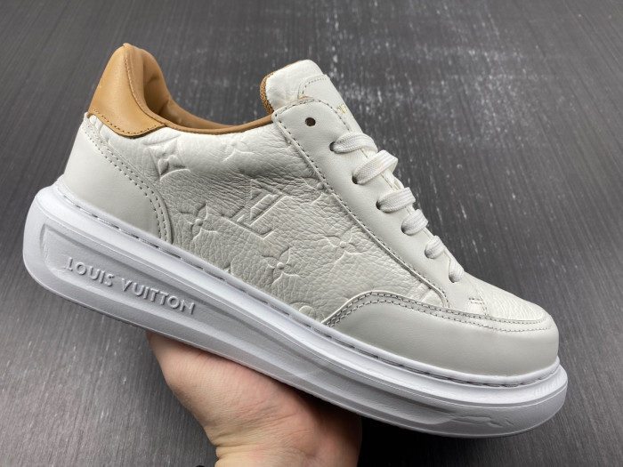 lv snekaers l0000101