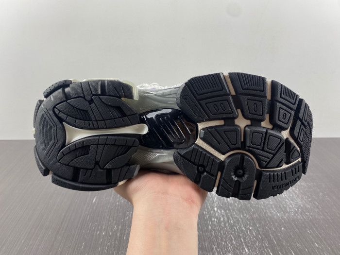 Ba*len*cia*ga runner sneaker