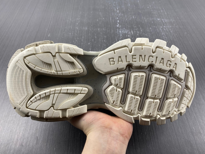 Ba*len*cia*ga track 8000048