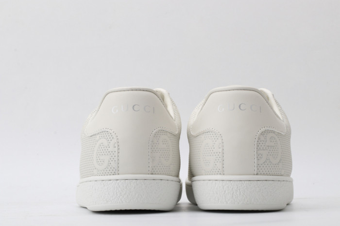 G*u*i* ace sneaker