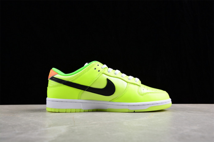 nike dunk low “glow in the dark” fj4610-702