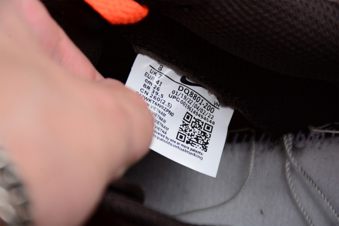 nike dunk low “baroque brown” dq8801-200