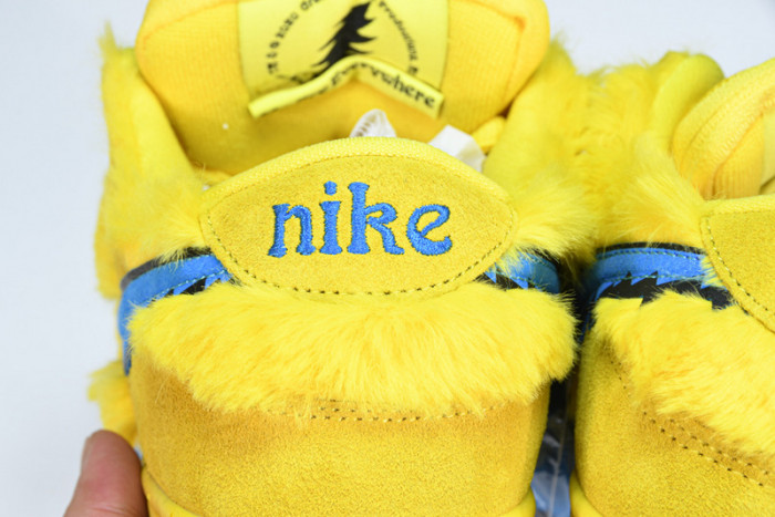 grateful dead x nike sb dunk low“ yellow bear” cj5378-700
