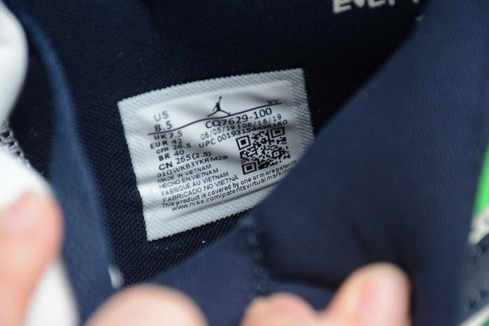 air jordan 1 mid se fearless melody ehsa cq7629-100