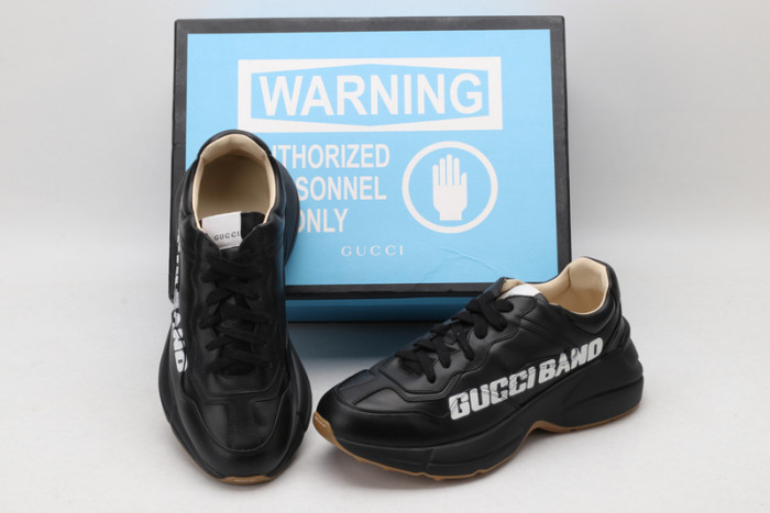G*u*i* rhyton sneaker