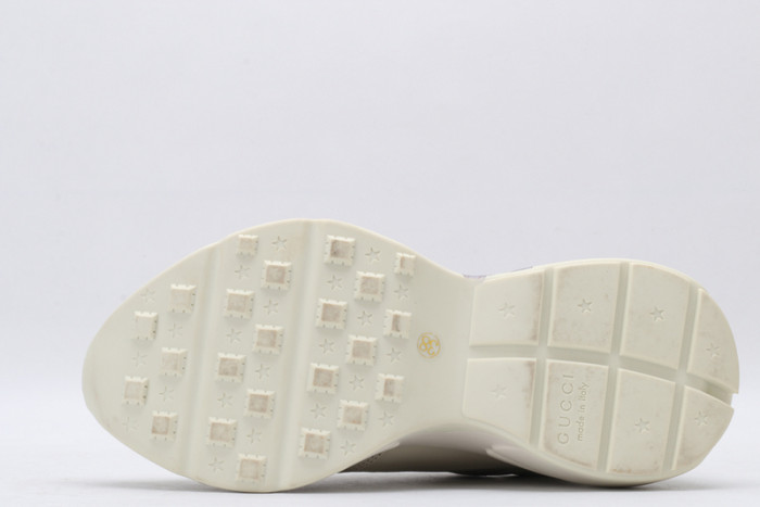 G*u*i* rhyton sneaker