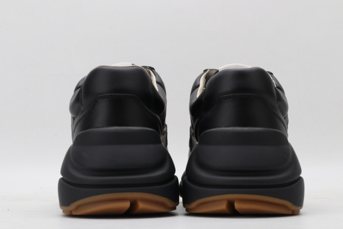G*u*i* rhyton sneaker