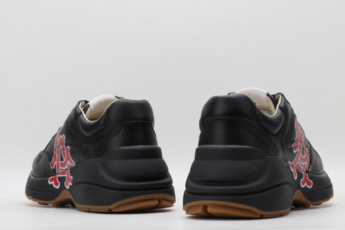 G*u*i* rhyton sneaker