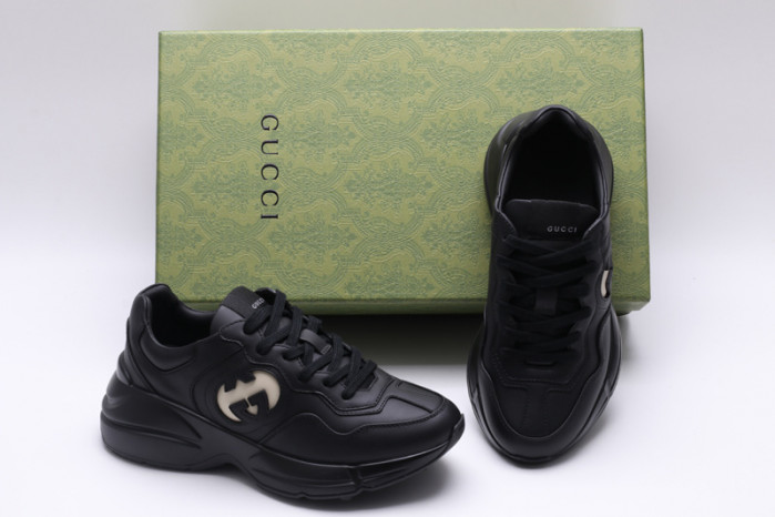 G*u*i* rhyton sneaker