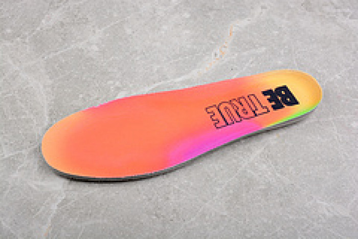 nike sb dunk low “be true” dr4876-100