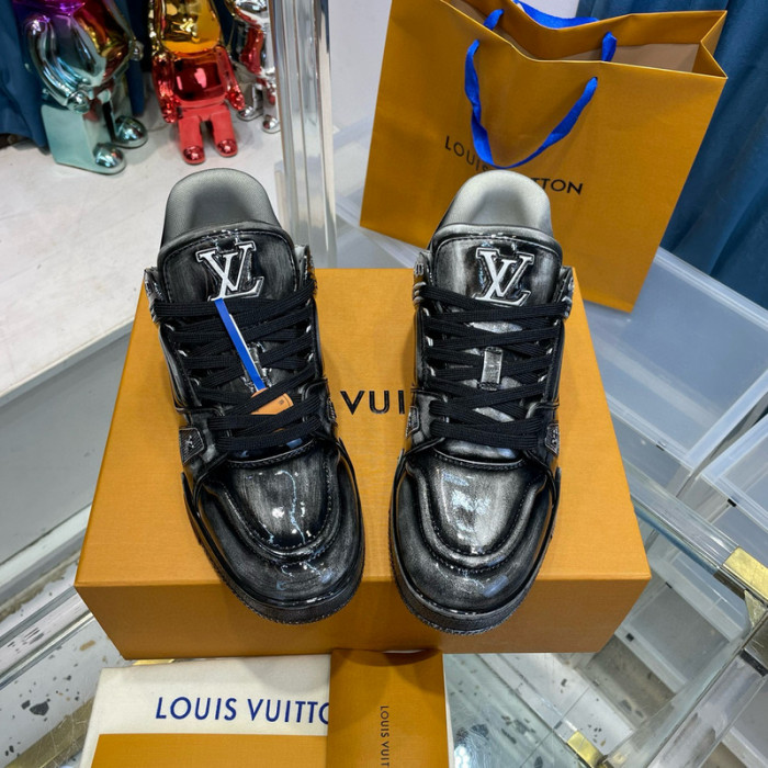 lv snekaers l0000201