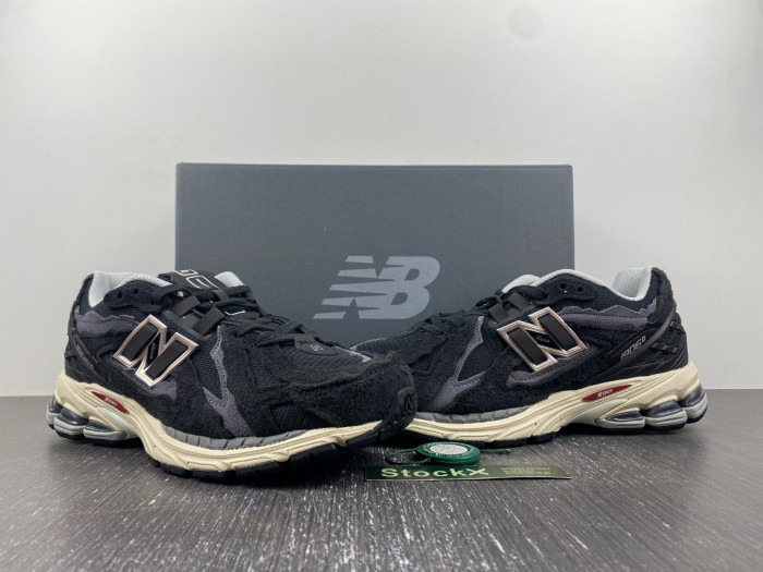 new Balance x WTAPS 2020 DFY25