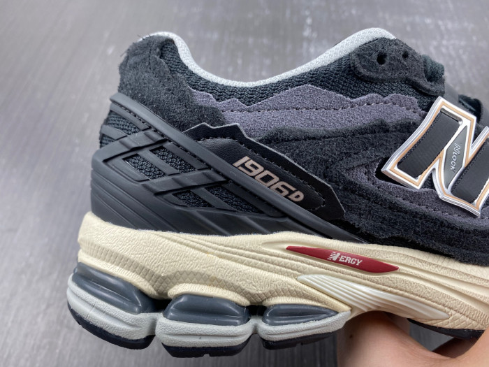 new Balance x WTAPS 2020 DFY25