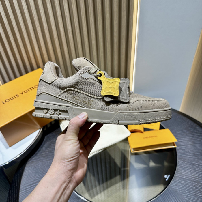 LV snekaers L0000569