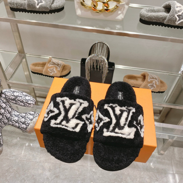 L&V sandal 109