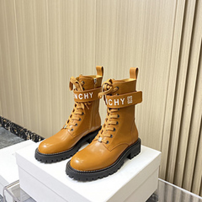 Givenchy Boots 660003