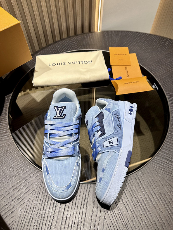 LV snekaers L0000353